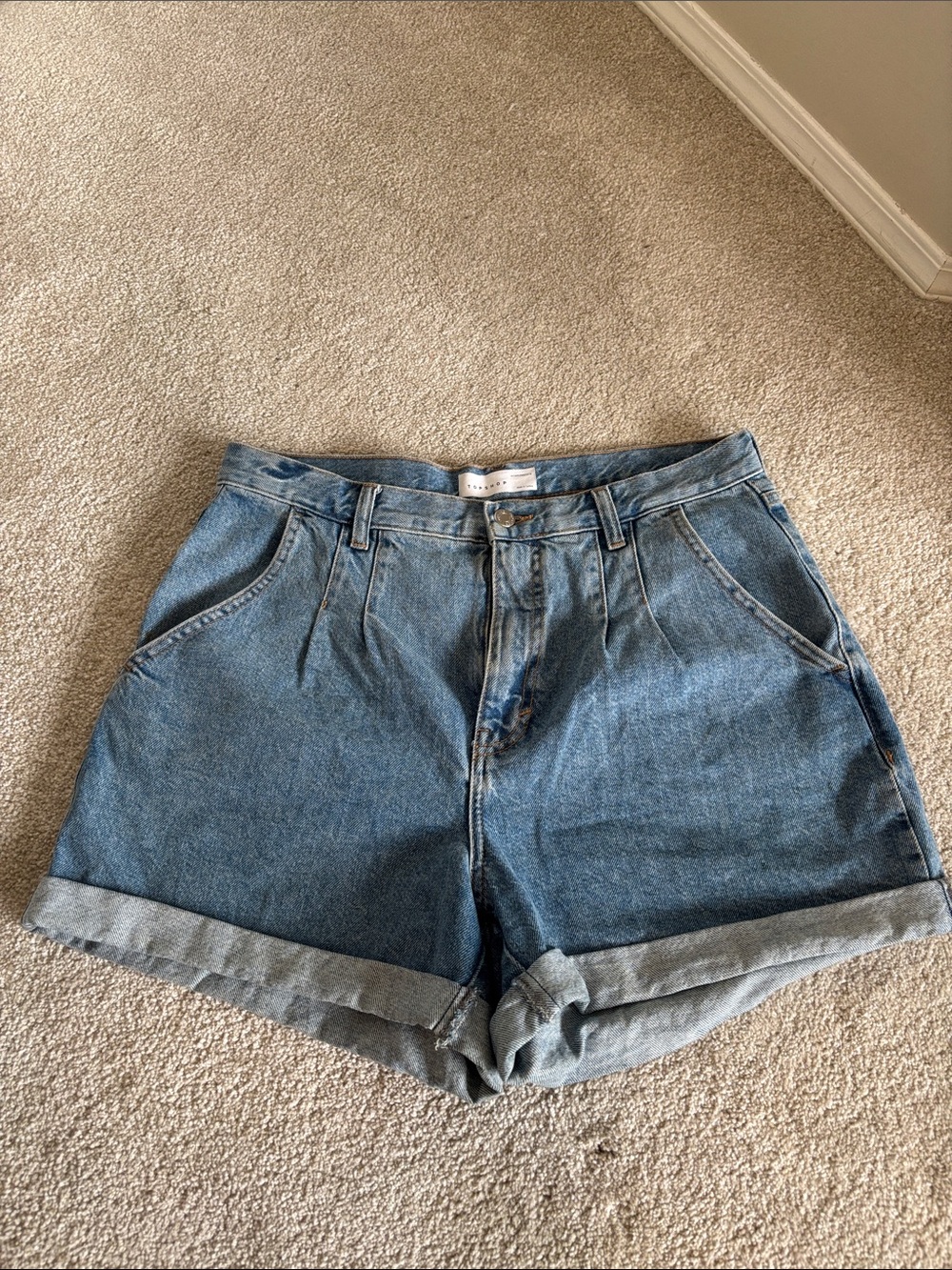Topshop Relaxed Cuffed Denim Shorts in Medium Blue